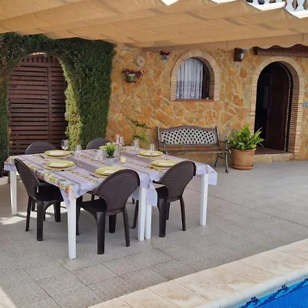 El Refugio Villa *